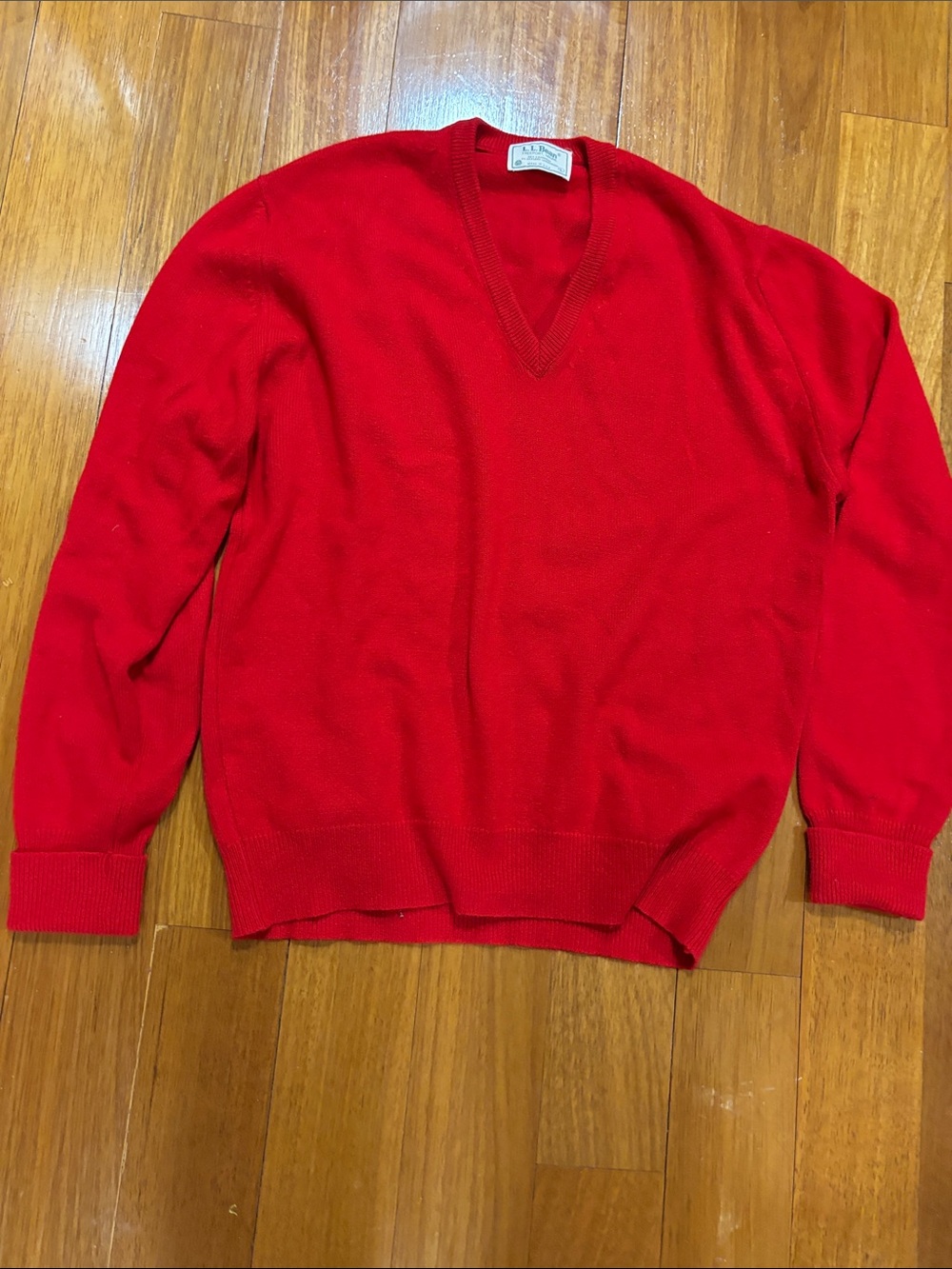 Vintage L.L. Bean Men's V-Neck Sweater - Bright Red